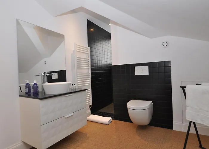 Les Tourelles Pensionat 3*