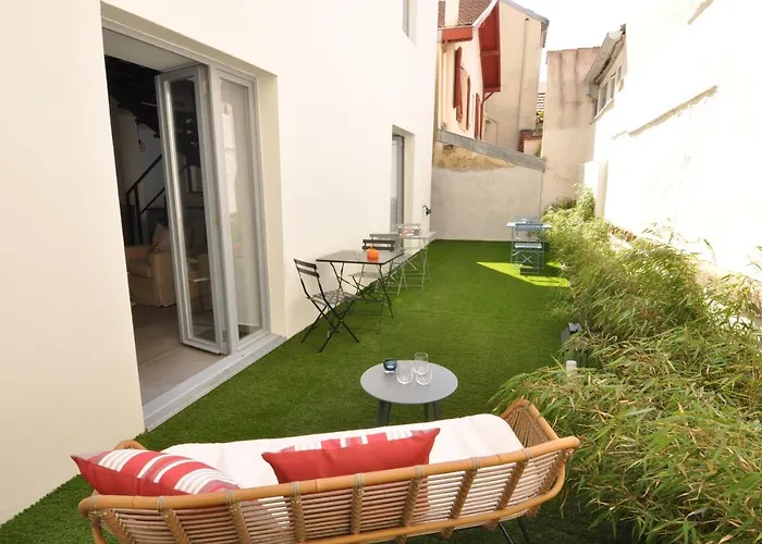 Les Tourelles Гостевой дом