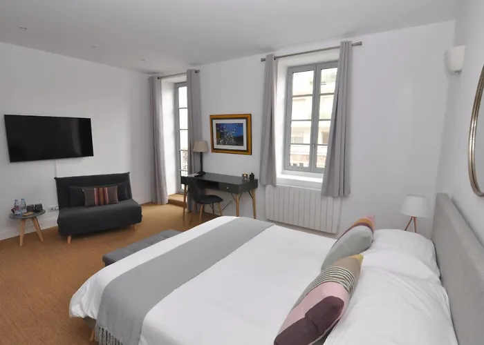 Les Tourelles 3* Биарриц