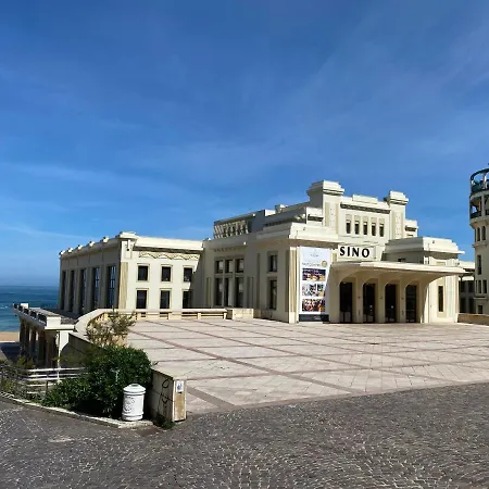 Les Tourelles Penzion Biarritz