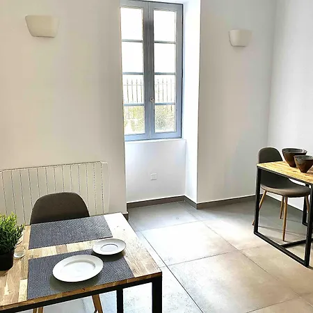 Les Tourelles Konukevi